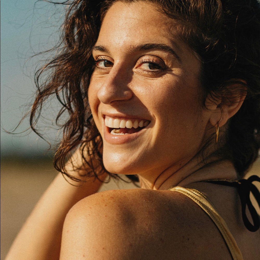 Meet your Posher, Ally